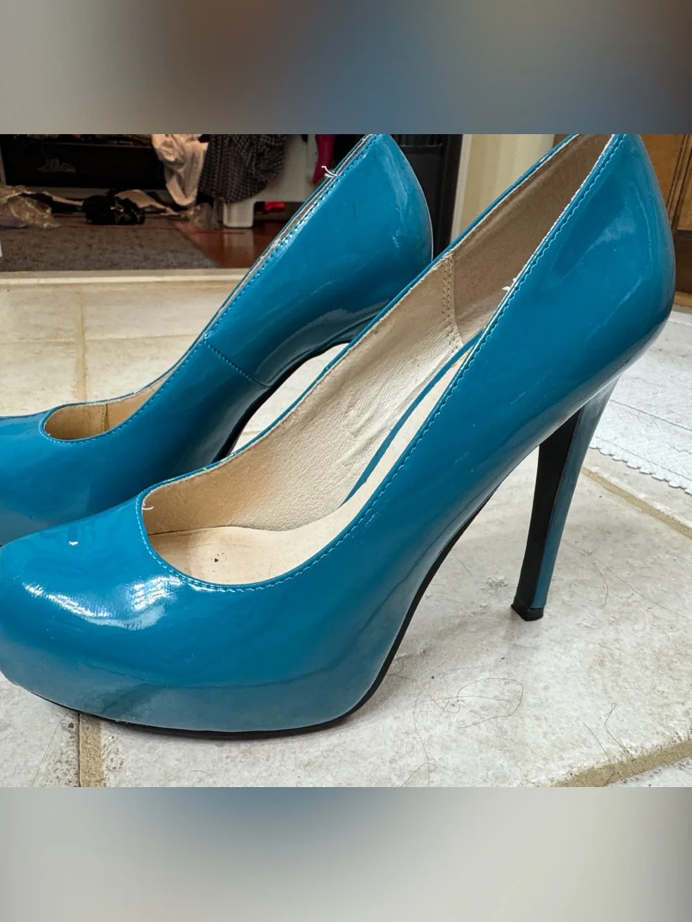 Chinese Laundry Teal Patent Round-Toe Heels